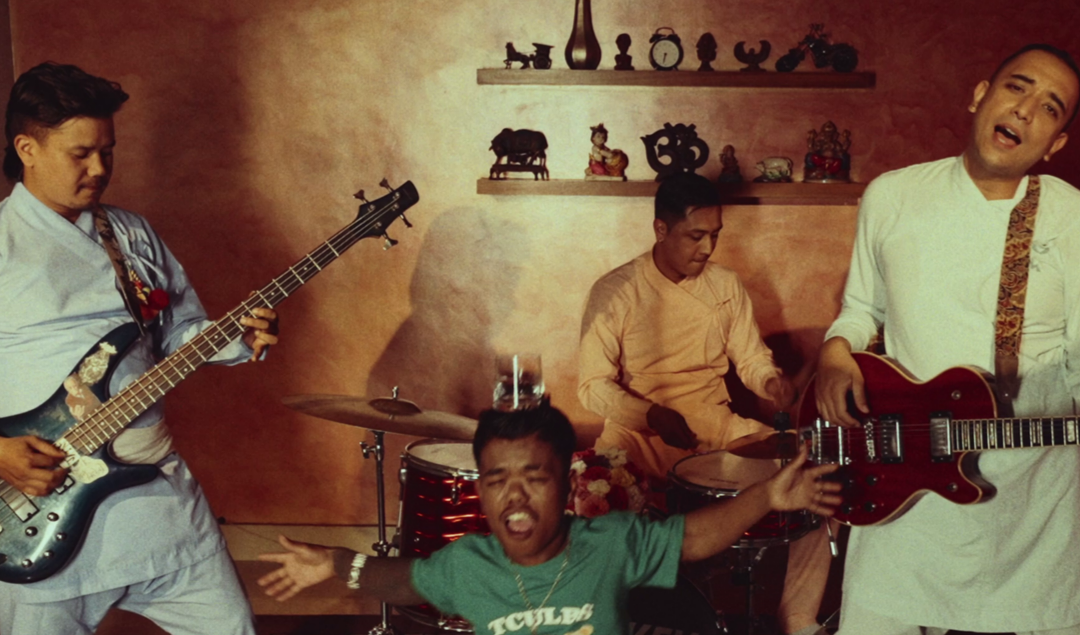 Jhilke & The Company SOng (10)